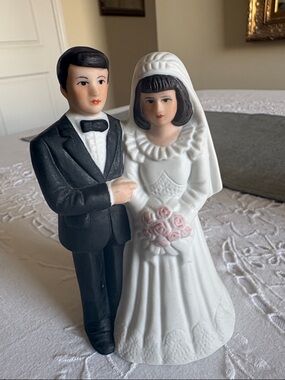 Vintage Bride and Groom Porcelain Cake Topper